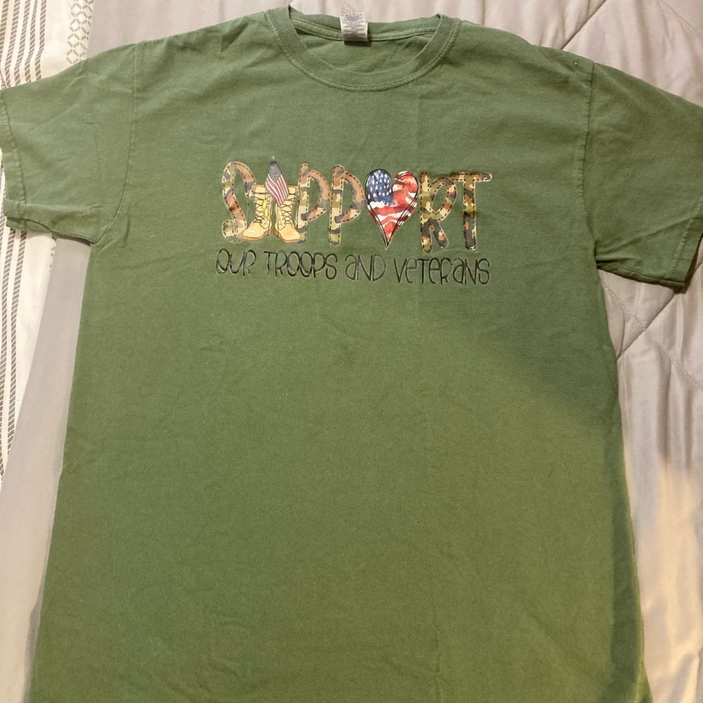 Support Our Troops Green Graphic T-Shirt